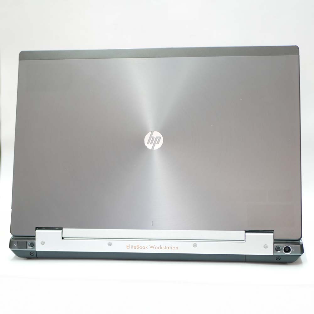 HP EliteBook 8560wの背面