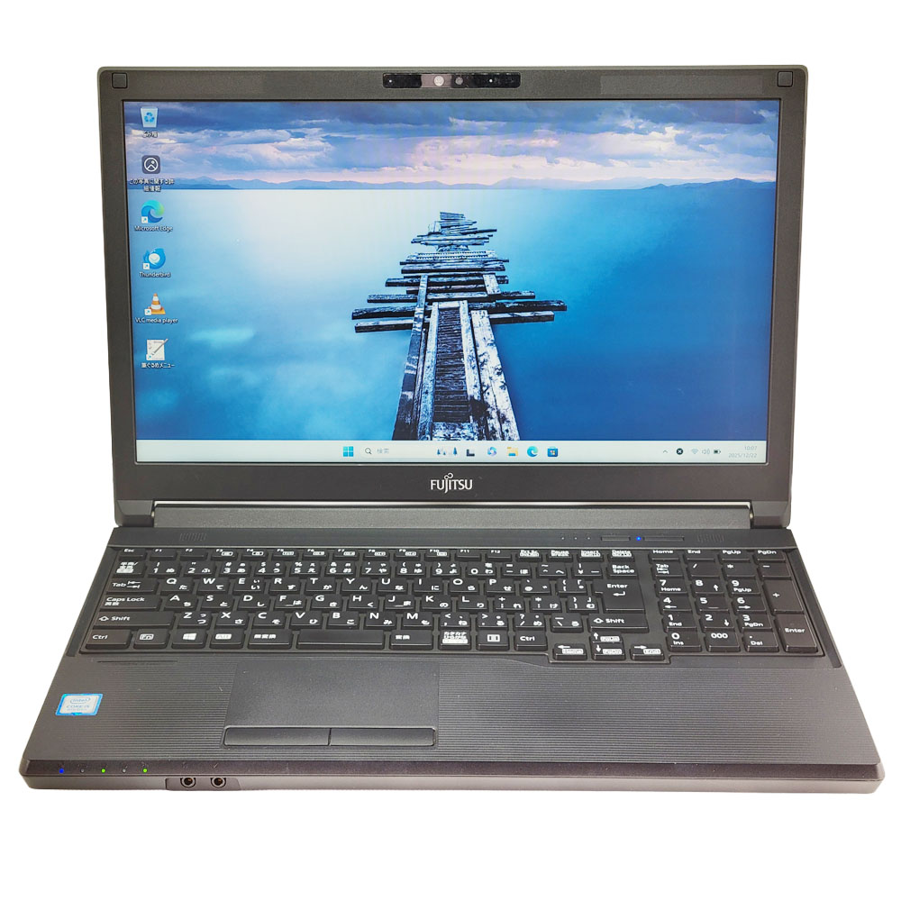 富士通 LIFEBOOK A579/Aの正面